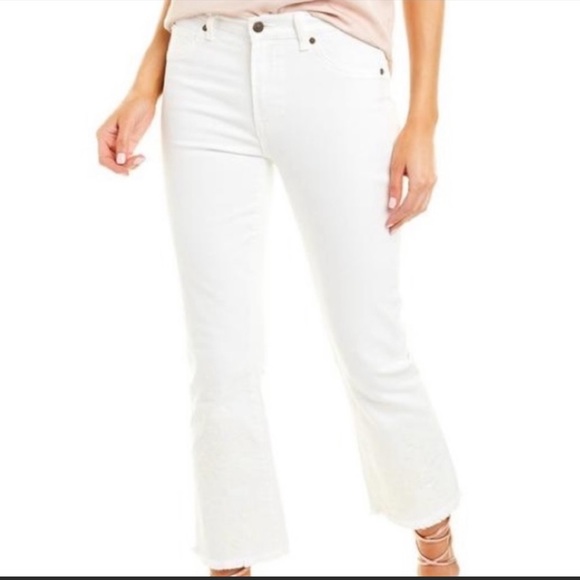 NWOT 🔥Johnny Was, the cropped baby boot, white jeans
